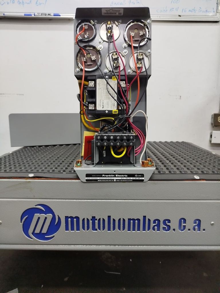 CAJA ARRANCADORA FRANKLIN ELECTRIC MF SERIE DELUXE MOD. 203 202 9330 15,00HP 1PH/230V (DELUXE)